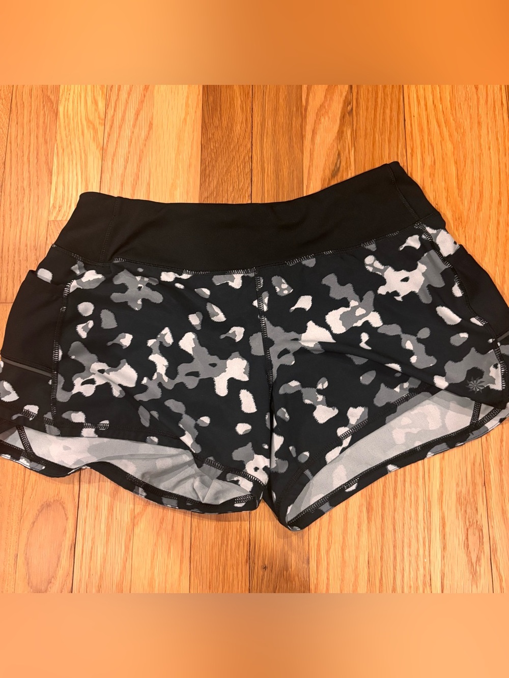 Athleta Ready Set Go Running Shorts Black Gray White Stretch size small